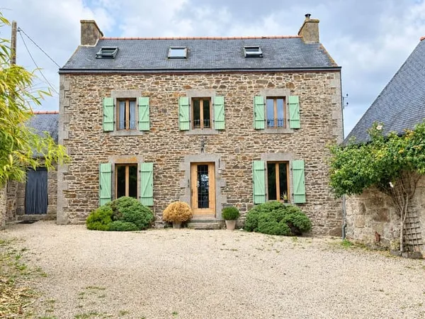 Maison 9 pièces 257 m²