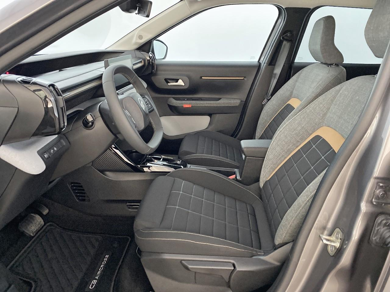 Citroën C3 Aircross hybride 145 ch aut plus — photo 9