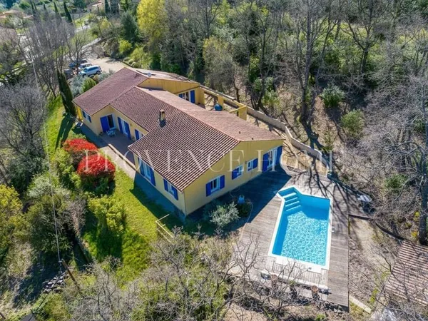 A Vendre Maison De Plain Pied Avec Piscine Et Vue Degagee Apt Luberon Provence