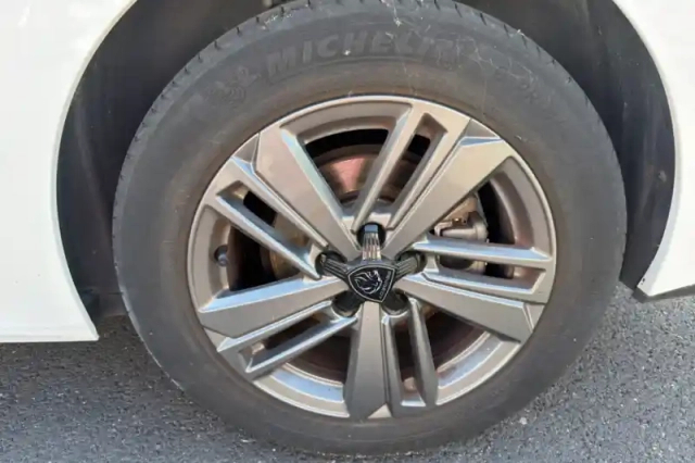 Peugeot 308 sw bluehdi 130ch s&amp;s eat8 — photo 12