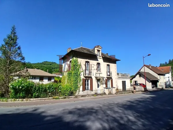 Maison 7 pièces 110 m²