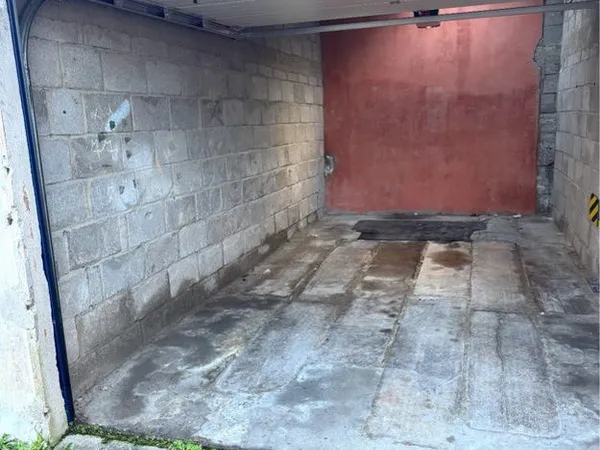 Garage fermé