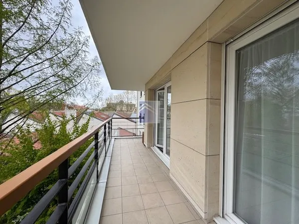 Courbevoie - Tournelles - STUDIO 34m2 - Balcon 10m2 sur jard