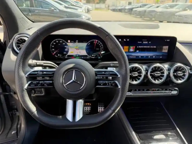 Mercedes Gla 250 e hybrid eq amg line — photo 32