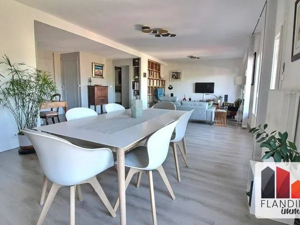 Appartement 5 pièces 121 m²