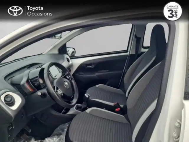 Toyota Aygo 1.0 vvt-i 72ch x-play 5p — photo 11