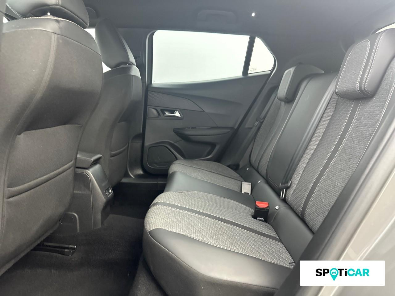 Peugeot 2008 1.2 puretech 100ch s&s allure — photo 10