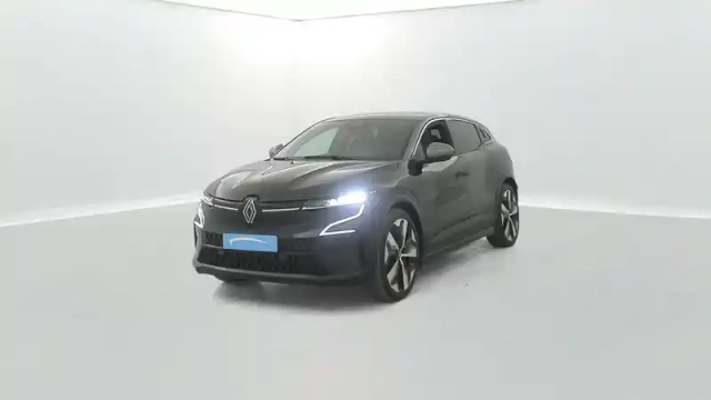 Renault Megane e-tech ev60 220 ch super charge — photo 1