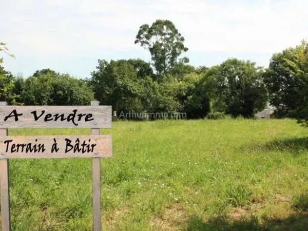 Terrain 709 m²