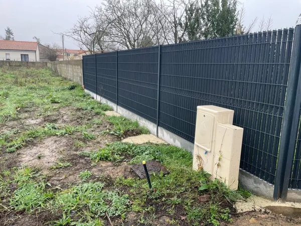Terrain en individuel 739 m²