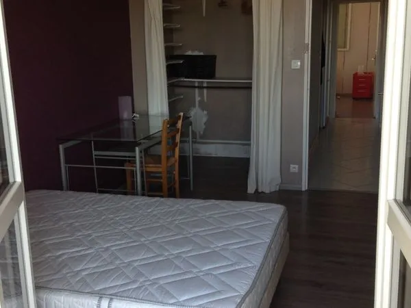 Chambre dans une Colocation d'étudiantes