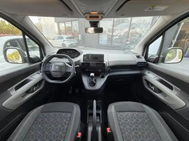Peugeot Rifter puretech 110 s&amp;s active — photo 6