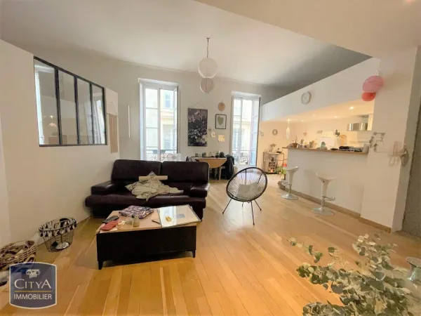 Maison 1 pièce 63 m²