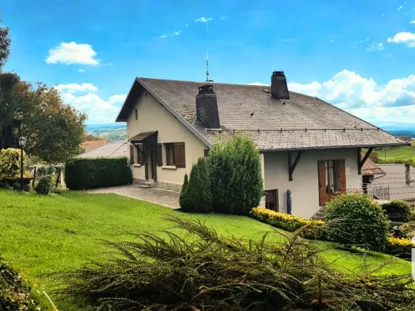 Maison 10 pièces 250 m²