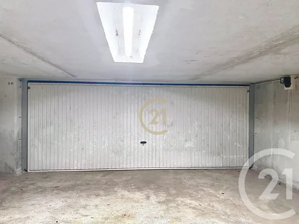 Parking 30 m²