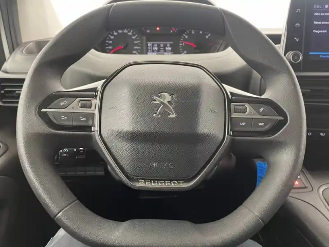 Peugeot Partner fourgon long 950 kg puretech 110 s&amp;s bvm6 — photo 30
