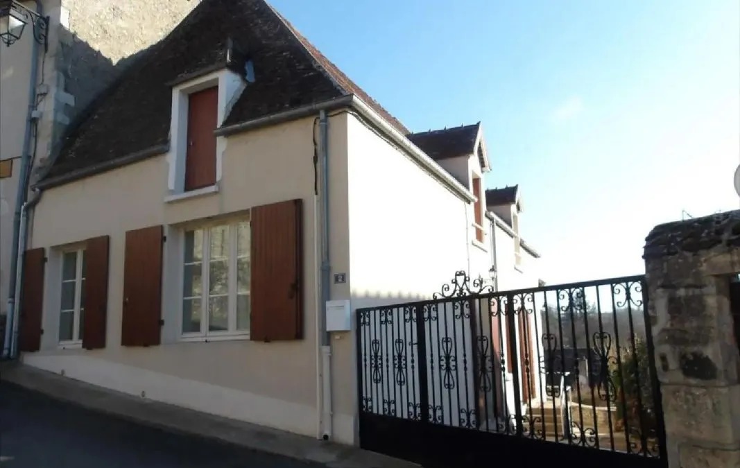 Photo 1