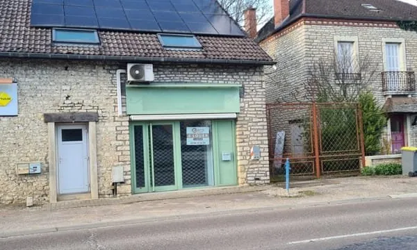 Bureaux 1 pièce 104 m²