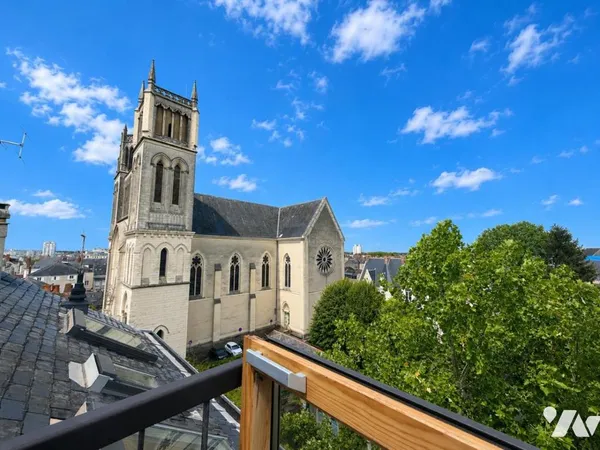 Appartement 6 pièces 205 m²