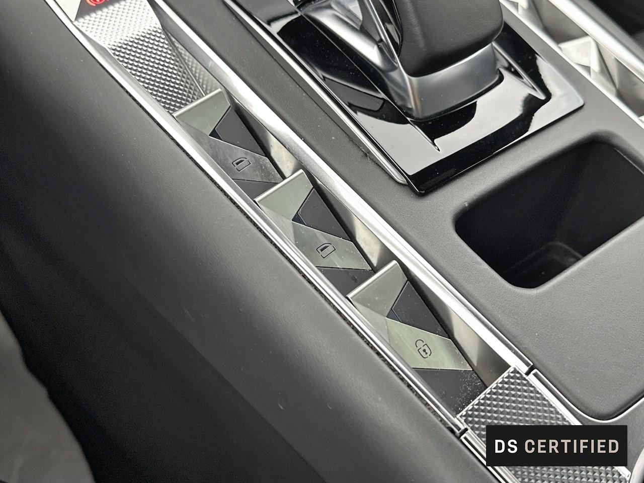 Ds Ds 7 crossback hybride rechargeable e-tense 360 eat8 4x4 performa — photo 32