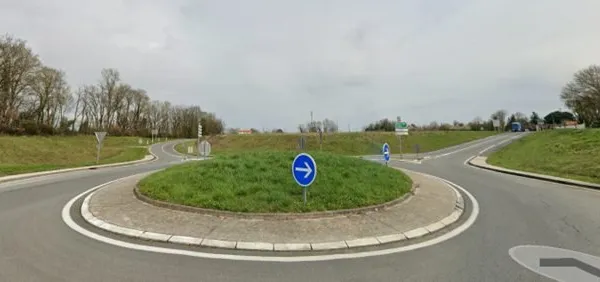 Terrain Vente Chaniers   583000€