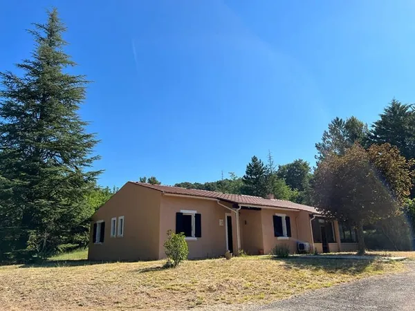 Maison 133m² à Saignon terrain 4000m²