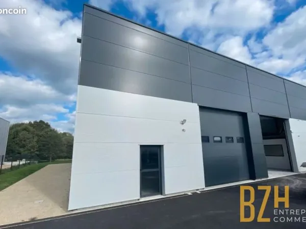 Local 198 m² QUIMPERLE