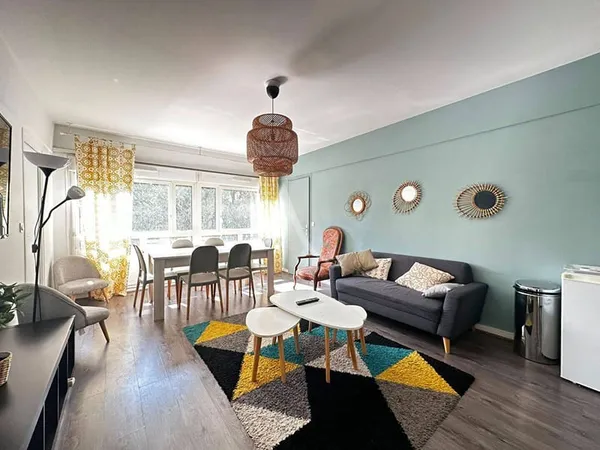 Appartement 6 pièces 103 m²
