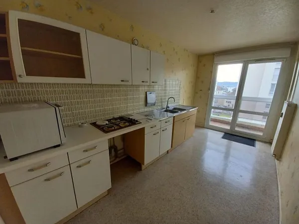 Appartement 80 m2 à Vesoul à 75 000 euros