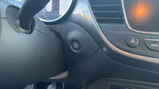 Opel Crossland X 1.2 Turbo 130 - Design – 2019 – 82539 km – Essence – Boîte Manuelle — photo 14