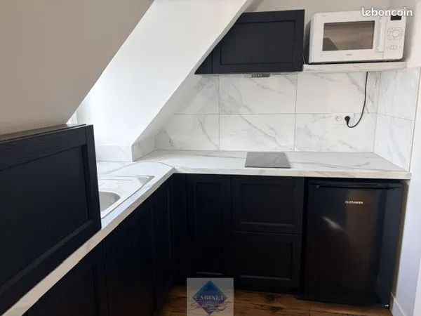Studio 1 pièce 11 m²