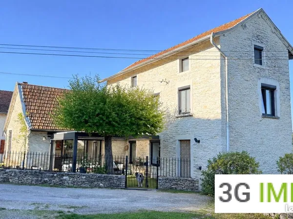 Maison de charme | Jardin arboré et calme - Piscine| Parmilieu