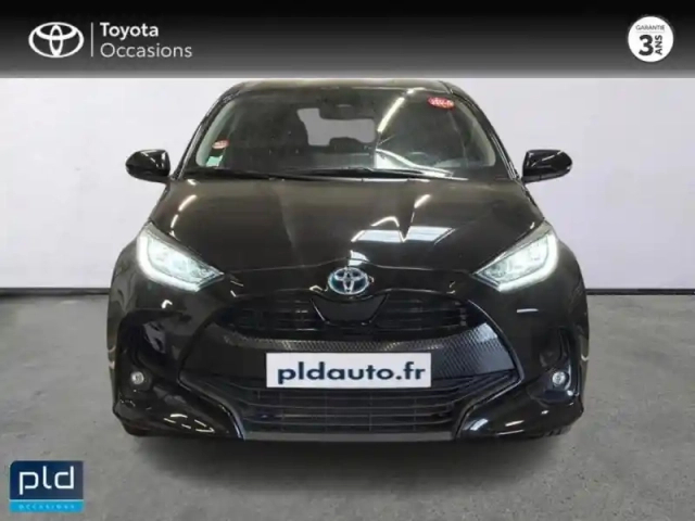Toyota Yaris 116h design 5p mc24 — photo 8