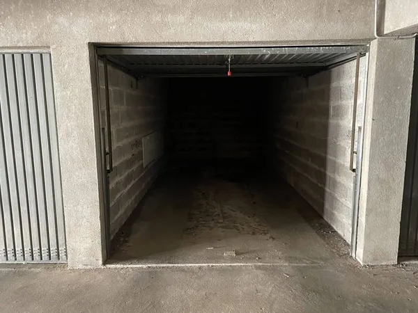 Parking 15 m²