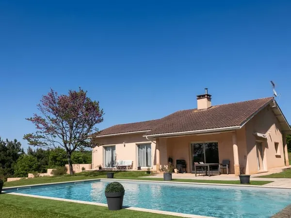 Maison de plain-pied 5 pièces 123 m²