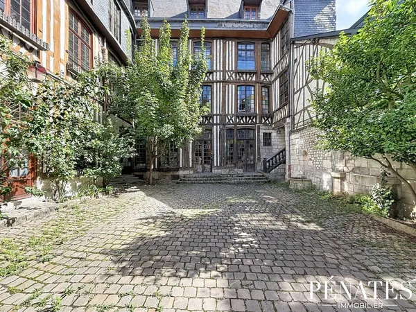 Appartement de caractère Place du Vieux Marché Parking