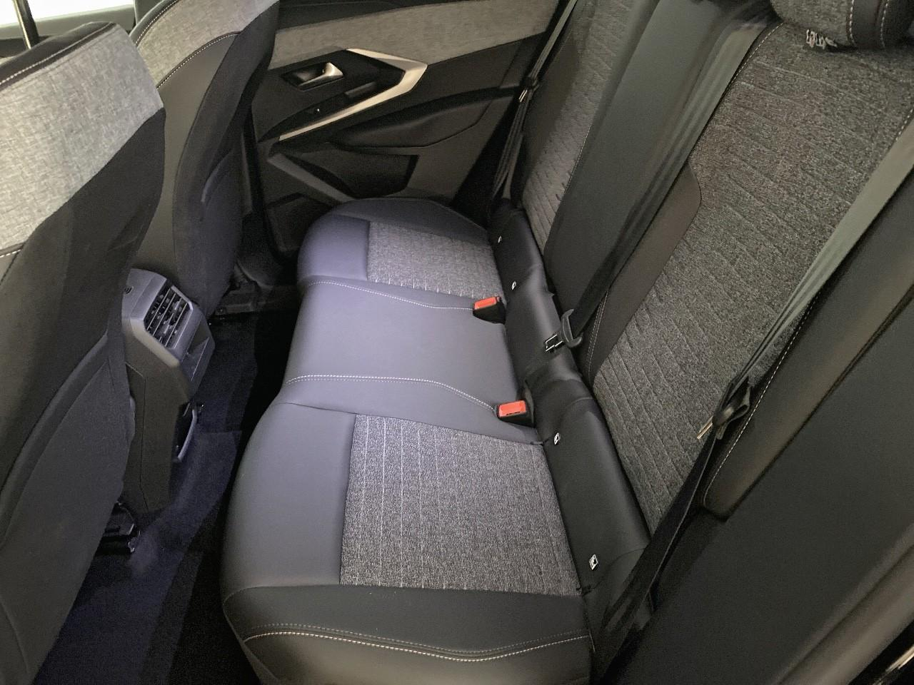 Peugeot 3008 hybrid 145 e-dcs6 allure — photo 10