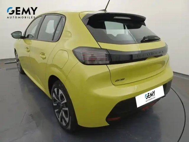 Peugeot 208 puretech 100 s&amp;s bvm6 — photo 16