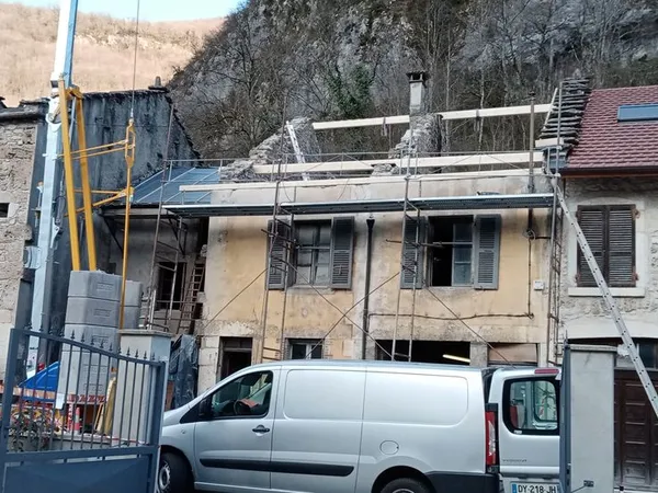 Loue maison de centre village rénovée
