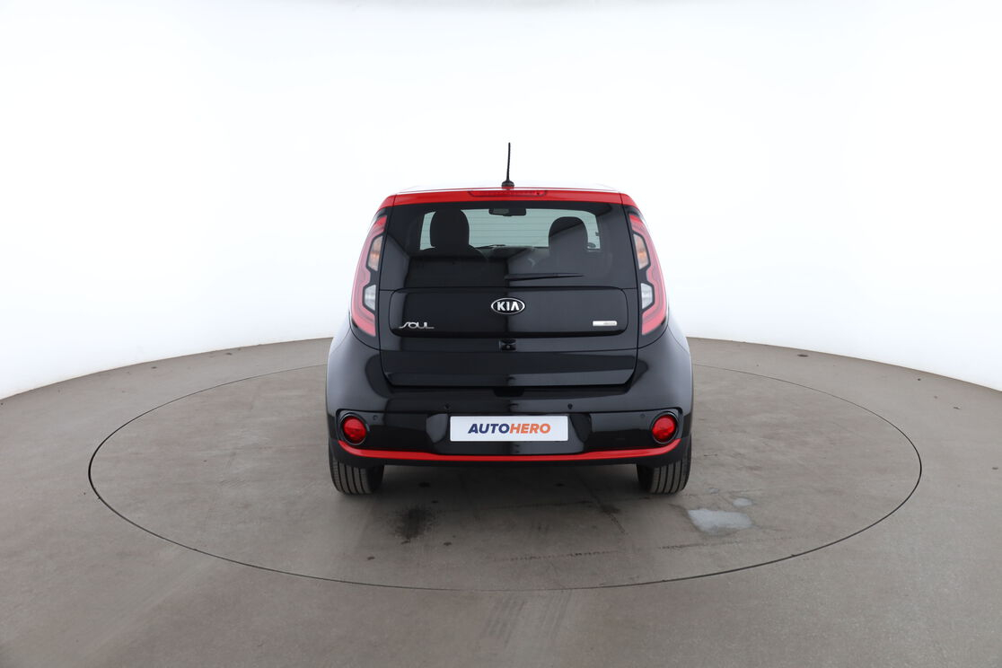 Kia Soul EV 27 kW Ultimate Auto — photo 4
