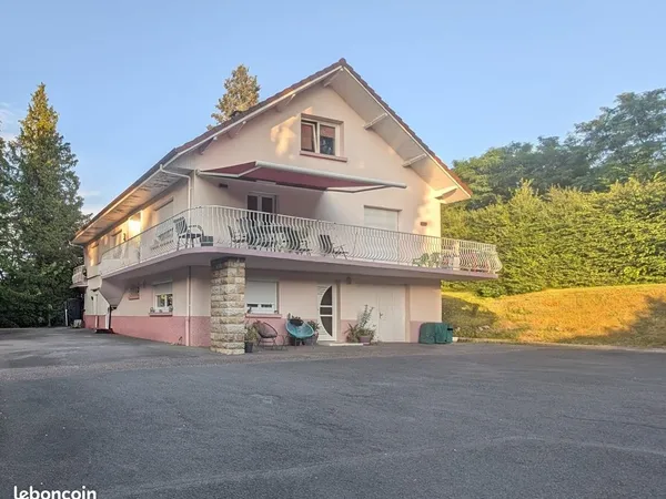 Maison 7 pièces 255 m2