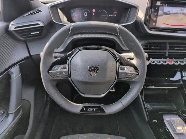 Peugeot 2008 hybrid 145 e-dcs6 — photo 9
