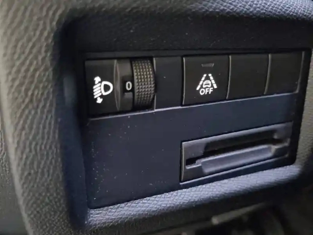 Citroën C5 Aircross puretech 130 s&amp;s bvm6 — photo 31