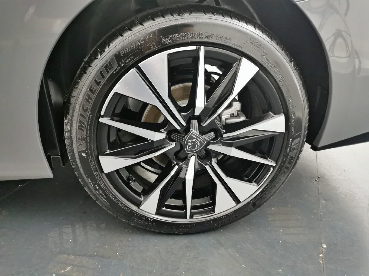 Peugeot 308 sw hybrid 145 e-dcs6 allure — photo 16