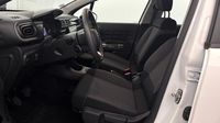 Citroen C3 1.2 PureTech 83ch S&S Feel 122-123g — photo 12