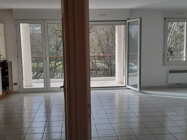 T3 VENDOME CENTRE VILLE 81 m²