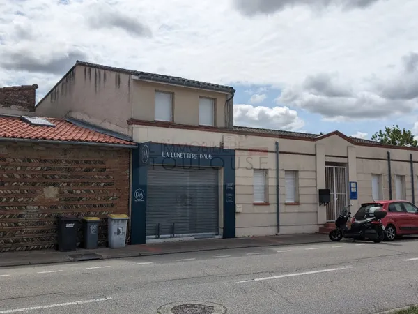 Local d'activité 6 pièces 117 m²