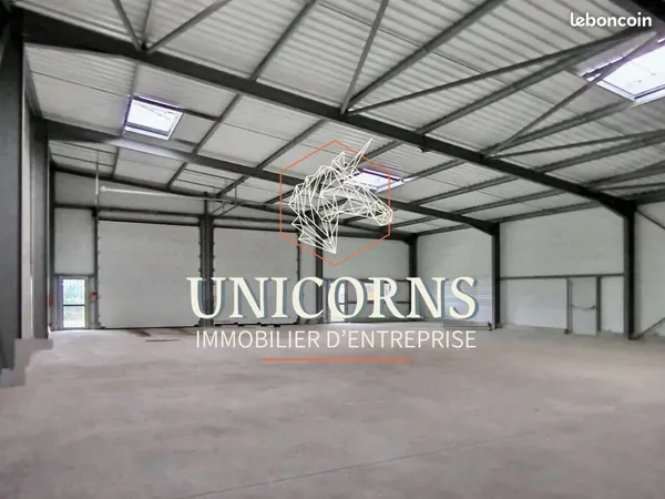 Local commercial 400 m²