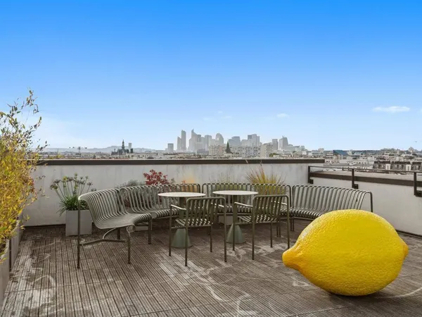 Bureau 2575 m²