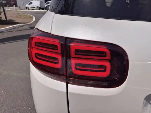 Citroën C5 Aircross hybride rechargeable 225 s&amp;s e-eat8 — photo 17